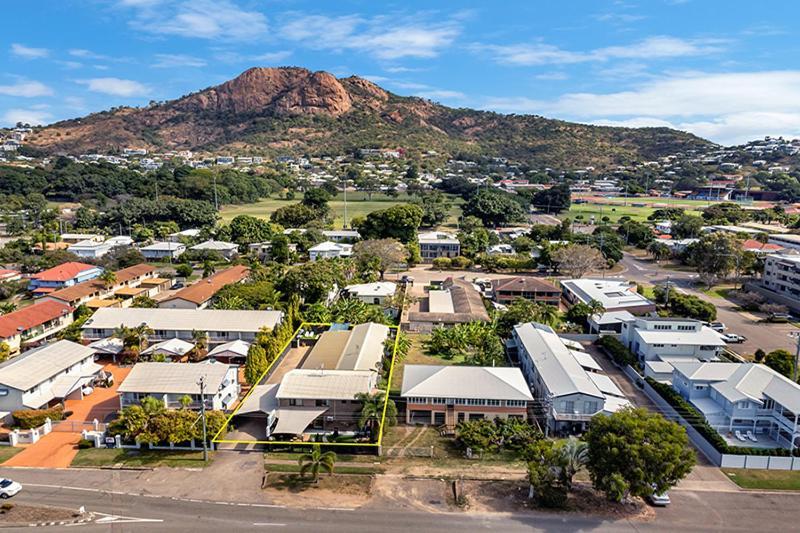 Motel On Mitchell Townsville Exteriör bild